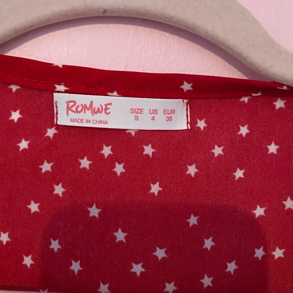 Red crop top - Picture 3 of 6